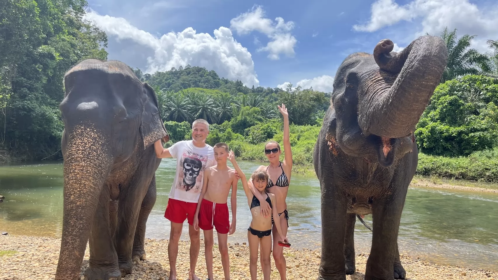 Overnight Khao Sok & Cheow Lan Lake Journey